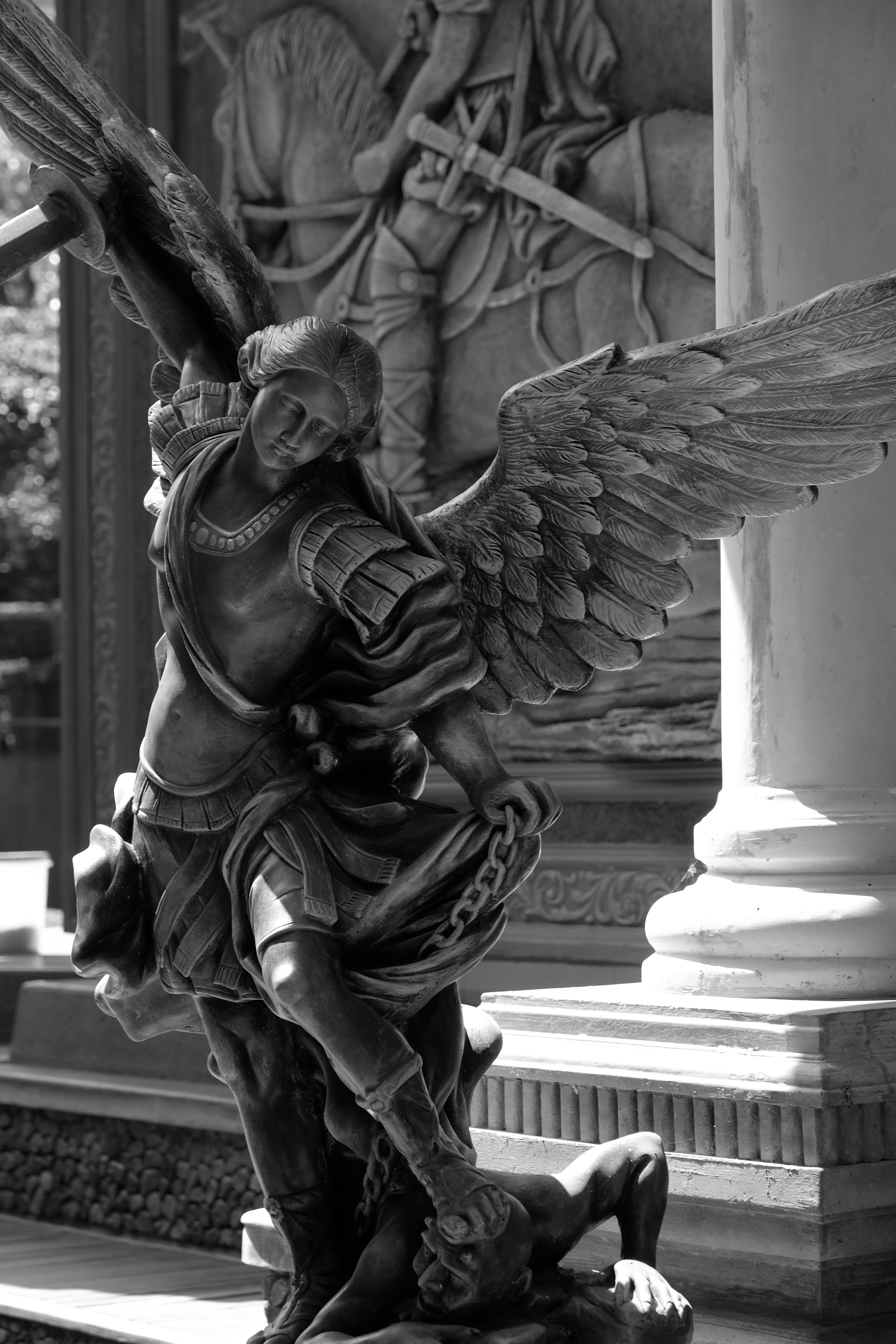 Who Are the 11 Main Archangels? A Guide to These Divine Beings